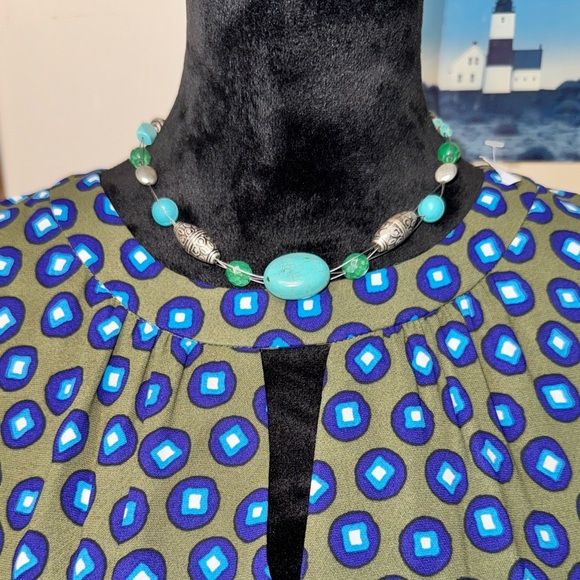 Beautiful Lia Sophia Blue Beaded Necklace - Picture 3 of 8